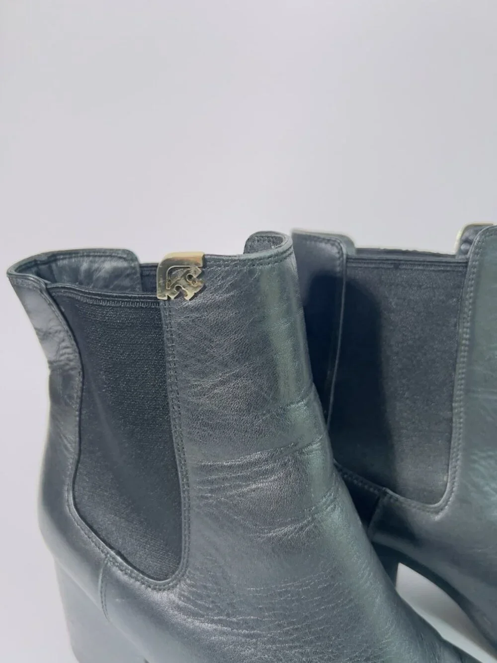 Tory Burch Miller Chelsea Ankle Boots Black Leather Women’s Size 7.5 M - Picture 5 of 9